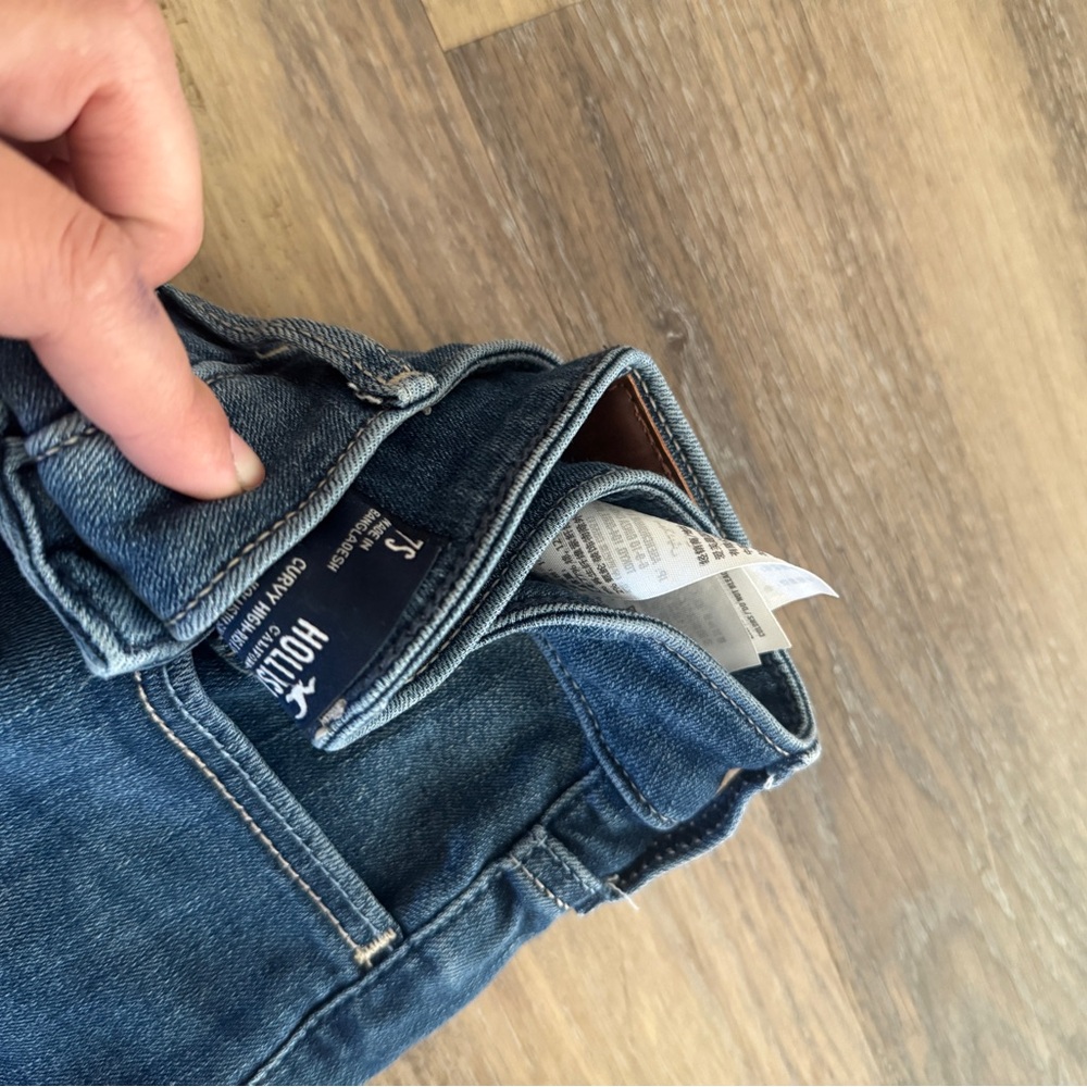 Jeans - Picture 3 of 4